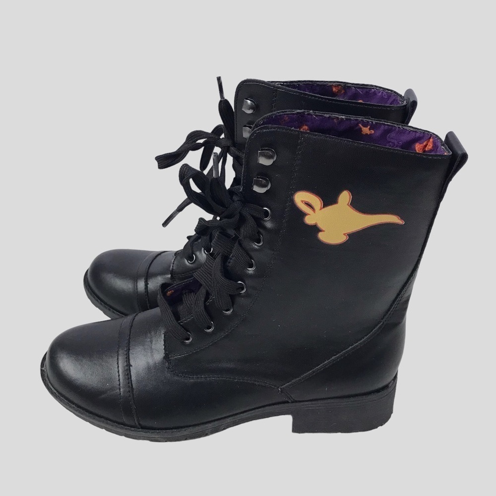 Disney Aladdin Lamp black boots new size 8